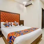 Fabhotel Vertigo Suites - Nr Bkc