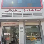 Hotel Golden Galaxy - Santacruz East