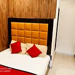 Hotel Janata