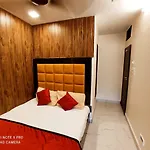 Hotel Janata