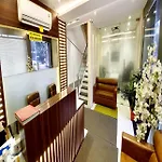 Hotel Heritage - Near Trade Center, Visa Consulate Bkc