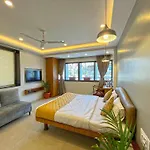 Hotel Parklane