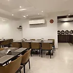 OYO Townhouse 334 Supreme Hotel Cuffe Parade