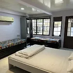 Ravish Apartment, Juhu