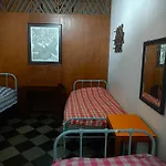 Hostel Vasantashram Csmt Mumbai, Free Wifi With 1940S Retro Vibe