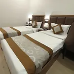 Hotel Beverly Palace Santacruz - Near Bkc - Mumbai Airport T1