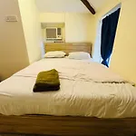 Rose 3Bhk Bandra W By The Bombay Home Company - Eco