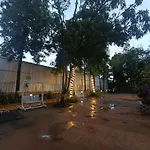 Hotel Moon Lite Residency - Marve Road Malad West
