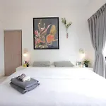 Gj Premium Shared Apartments Bandra W