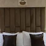 Hotel Larmont Luxury