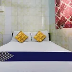 Hotel O Gulzar