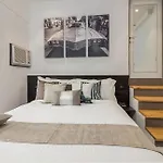 Vibes Inn Juhu