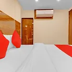 Hotel O Royal Park