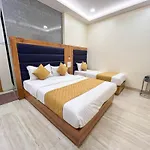 Hotel National - Grant Road