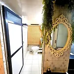 The Pali Nook, Cozy Bandra Escape