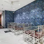 Fabhotel Powai Inn