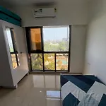 Shared Room In Apartment Building In Upper Juhu