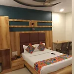 Trendy Hotel Adore Palace - Nearby Mumbai Airport & Bkc Visa Consulate