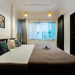 Bollywood Boulevard Independent Villa