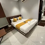 Glitz Hotels Powai - Nr Iit Bombay