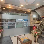 Hotel O Golden Nest Near Chhatrapati Shivaji International Airport