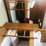 Everest Stays Rooms And Dormitory