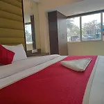 The B Town Hotel