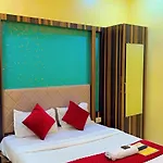 Hotel Avenue Near T-2 International Airport Mumbai