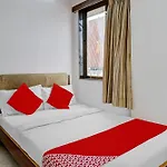 Hotel O Delight Inn Near Andheri Railway Station