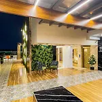Hotel Auris & Banquets, Mumbai International Airport