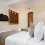 Fabhotel Airport Palace - Nr Mumbai International Airport