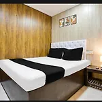 Hotel Om Sai Palace
