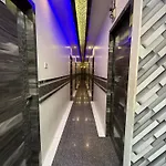 M E R I T O N Hotel T-2