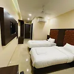 Hotel Vertigo Near Bkc