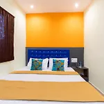 Hotel Shera Residency