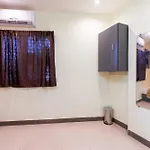 Hotel Shera Residency
