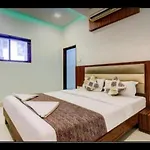 Hotel Golden Palms