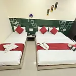 Fabhotel Kailash Park