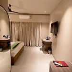 Hotel Golden Tulipz