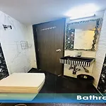 3Br Service Aprt In Shivaji Park