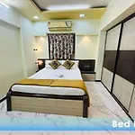 3Br Service Aprt In Shivaji Park
