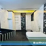 3Br Service Aprt In Shivaji Park