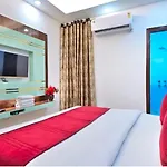 Radiant Hotel,Andheri East Terminal 1,2