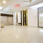 Fabhotel Shree Balaji Apartment