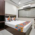 Hotel Kamran Residency-Near Us Embassy