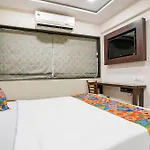 Hotel Kamran Residency-Near Us Embassy