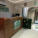 Fabhotel Regal Inn