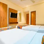Fabhotel Regal Inn