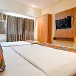 Fabhotel Regal Inn