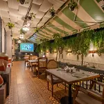 Arnna Hotel - Goregaon